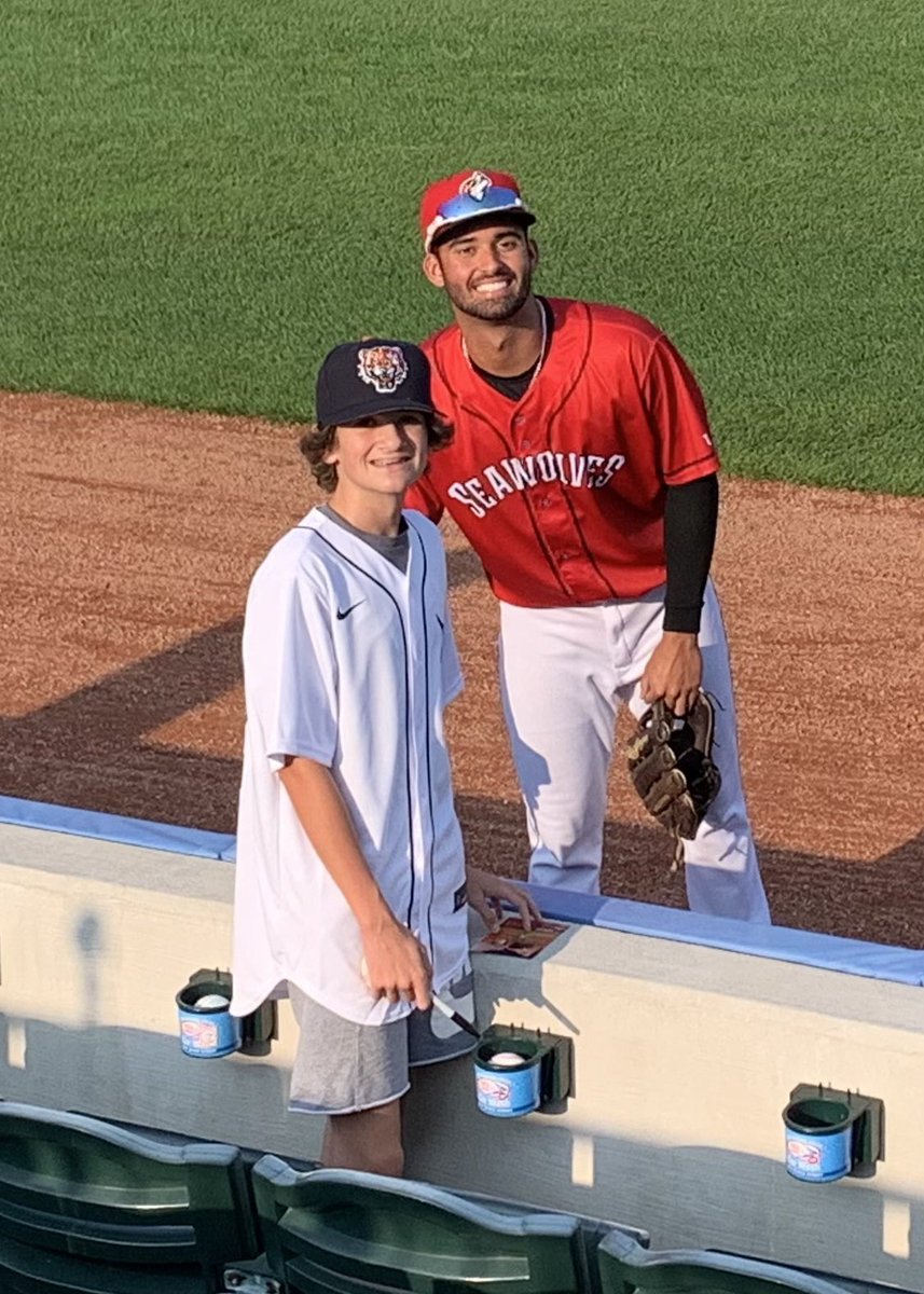 Scheck48's tweet photo. @erie_seawolves great night at UC Park. Thank you @Greene21Riley &amp; @spennyt for making this kids night! https://t.co/EzbfDETr5P