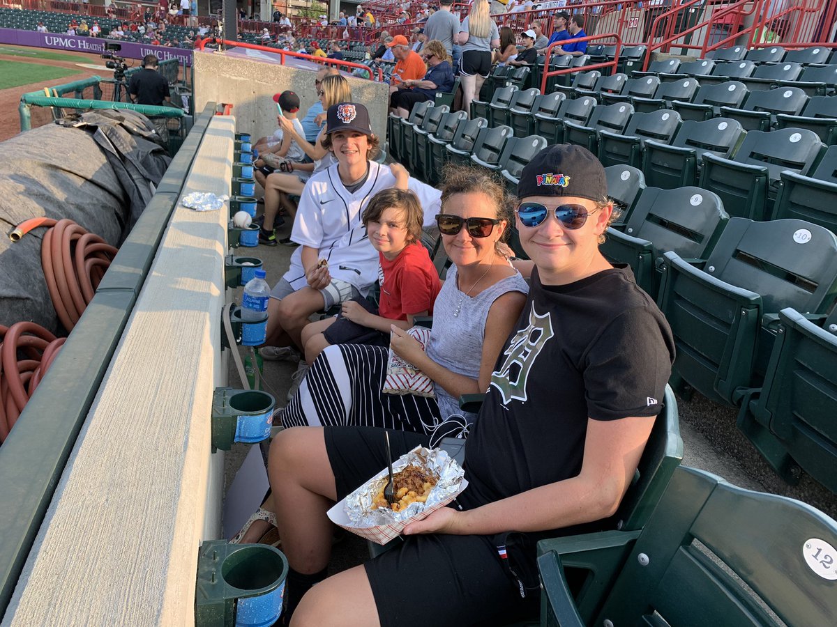 Scheck48's tweet photo. @erie_seawolves great night at UC Park. Thank you @Greene21Riley &amp; @spennyt for making this kids night! https://t.co/EzbfDETr5P