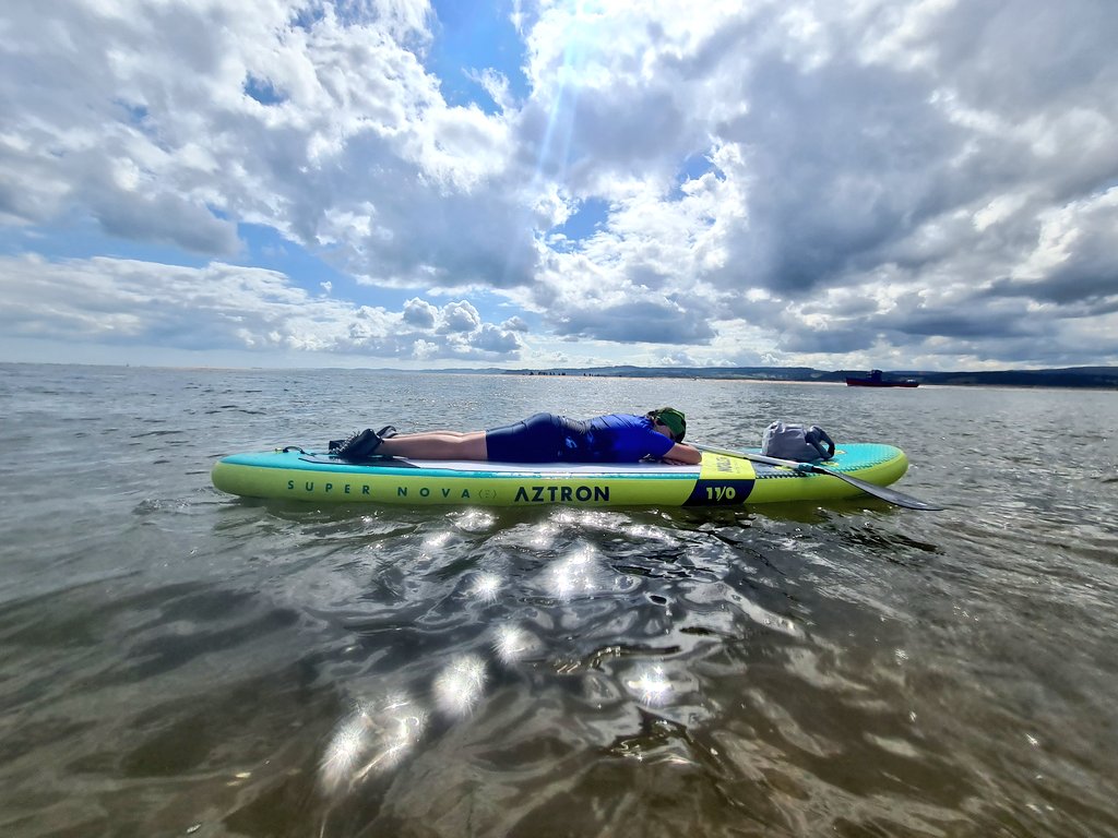 Lauren_Heath_PA's tweet photo. SUP life... 
#Exmouth #paddleboard 
#Aztron #waterbaby #SUP #StillLearning #EastDevon https://t.co/3FLU7yXg00