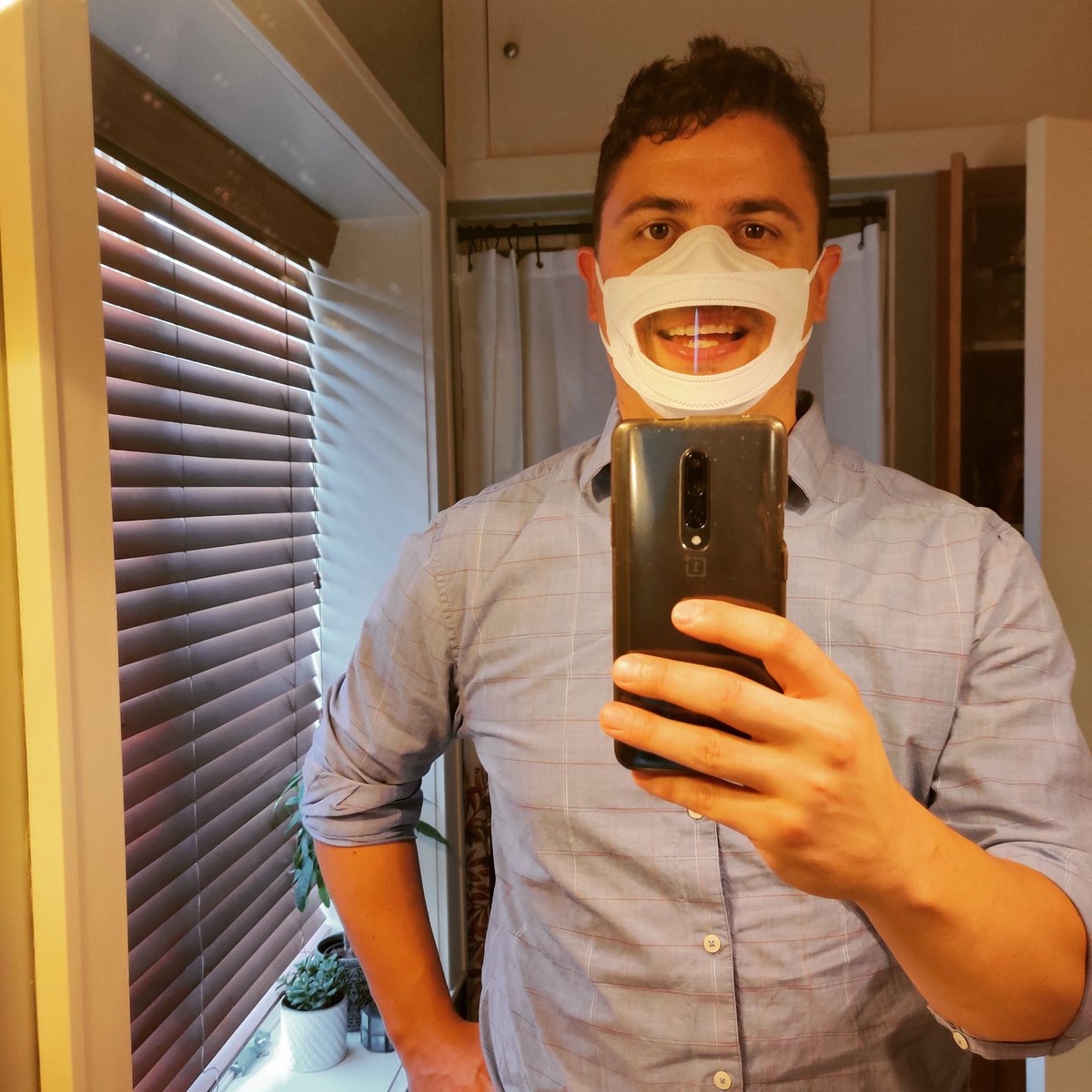 masknerd's tweet photo. I know it looks a little silly, but for those with hearing disabilities these Savewo Smile mask could be game changers. Hard to tell in pic, but I just had this in the freezer, breathing on it and no fogging. This get the mask nerd nod of approval. Breathability is still good! https://t.co/pYXaOGuSVg
