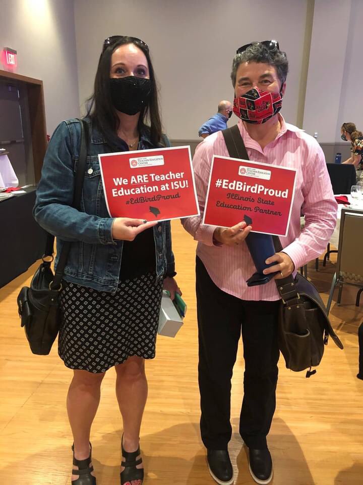 Teacheredcente1's tweet photo. More #EdBird faculty and staff getting ready for the new year! We were joined by State Representatives, district partners, and University Administrators, too! @educationISU @IllinoisStateU @BusinessISU @ISU_SED @TCH_ISU @ISUFCS https://t.co/hhuNDV1lsE