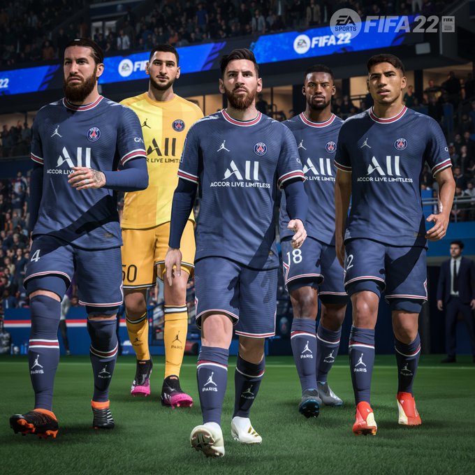 PSG's transfers shown in uniform in EA SPORTS FIFA 22: Lionel Messi, Sergio Ramos, Gianluigi Donnarumma, Achraf Hakimi, and Giorginio Wijnaldum