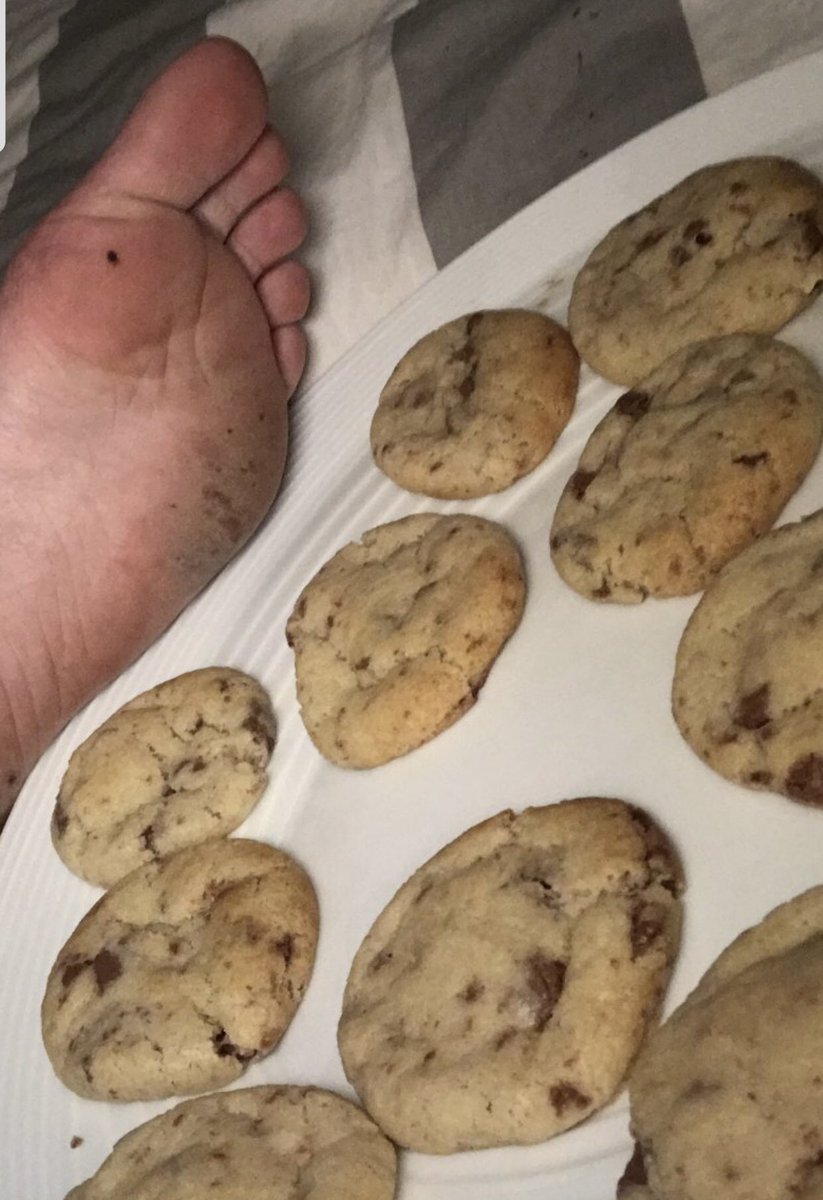 MasterDirtyFee1's tweet photo. Just sold 3 cookies to a very lucky customer 🍪 

Get yours while I am making a batch 
https://t.co/cHUQV9Rckr

Added extras from me or @MisCharmaine  💦

• findom alpha couple cashmaster •
@HouseOfFetishuk @house_rt https://t.co/6SlfzouPao