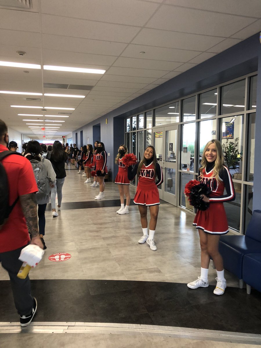VMHS Eagle Cheer tweet media