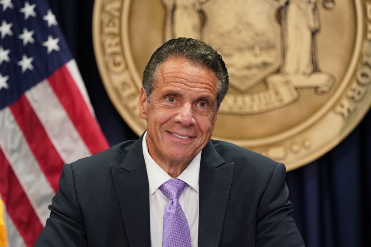 ramirezbaez59's tweet photo. My friend, Andrew! My respect and admiration for Governor Cuomo would never end with his resignation. A year ago he distinguished with an emotional personal letter. And therefore this Saturday the 14th at 1-3 we are organizing a Rally in Manhattan. https://t.co/5jcWk4pubG