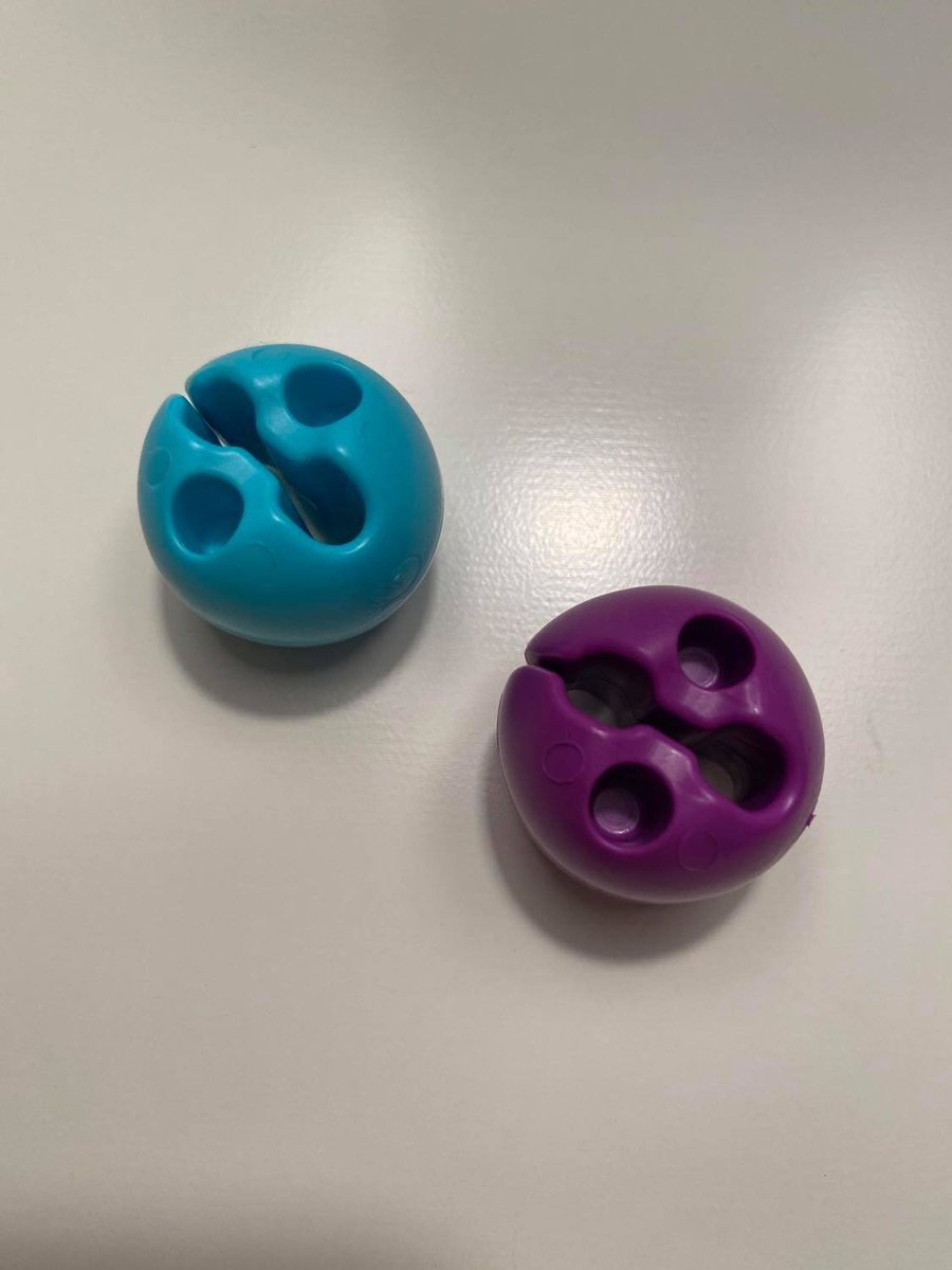 GatekeeperMedia's tweet photo. Our custom DiscDots are now live on the site! The Gatekeeper purple and teal are a one of a kind color combo.
https://t.co/F77vAlah45
Thanks to our 2021 partner @discdotusa!
#discgolf #sports #merchandise #discdot #frisbeegolf #putting #gatekeepermedia https://t.co/LUW77V5LsJ