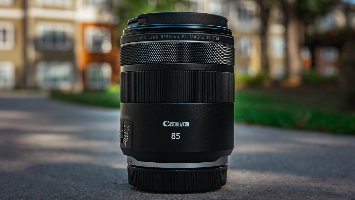 Need advice on what gear you will want to buy in 2021 to start creating videos? Visit Cody Scott's YouTube Channel to find out about the right gear for your market.
In this video Cody discusses details about using the Canon 85mm RF lens #canon <a href="/CanonUSA/">CanonUSA</a> 
👉youtube.com/watch?v=Tj1vel…