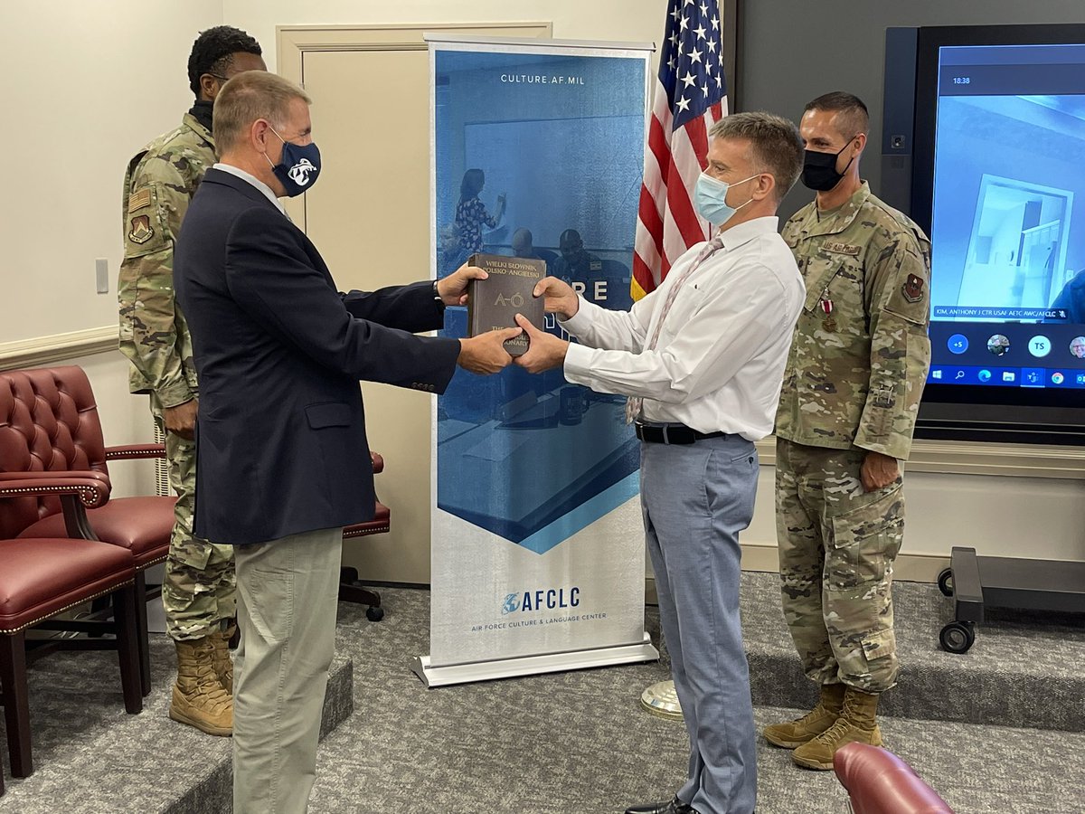 AFCLC's tweet photo. Congratulations to Mr. Christopher Chesser, AFCLCโs new Language Division Chief! Mr. Chesser provides policy direction, outreach, and oversight for AFCLCโs Language Division, which builds #LREC capabilities for the @usairforce, developing nearly 4,000 #LEAPScholars and #FAOs. https://t.co/mbE7zNsTvr
