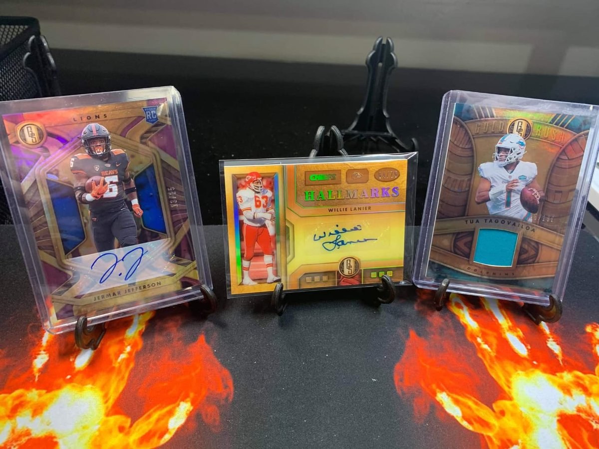 FirehandsB's tweet image. 2021 FOTL Gold Standard Box 

#nfl #nflfootball #football #footballcards