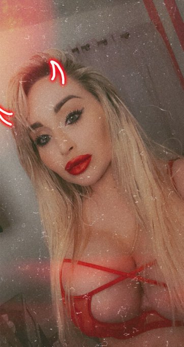 Online loves spent the night in the ER with WHYWHY come cheer me up!! Miss you all!! ❤️❤️❤️❤️❤️ https://t<a href="/tag/numberonefan"class="tags"><span>#numberonefan</span></a><a href="/tag/alwayssupportingmybrotherandi"class="tags"><span>#alwayssupportingmybrotherandi</span></a>