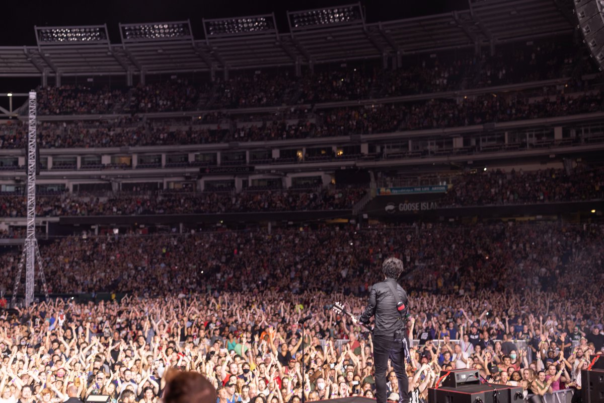 Green Day tweet media