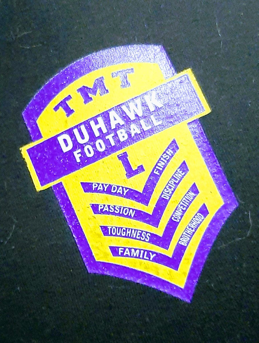 LorasCollegeFB's tweet photo. We're underway! First TEAM meeting! #RockBowlTough | #TMT https://t.co/Nr4RR4O0nz