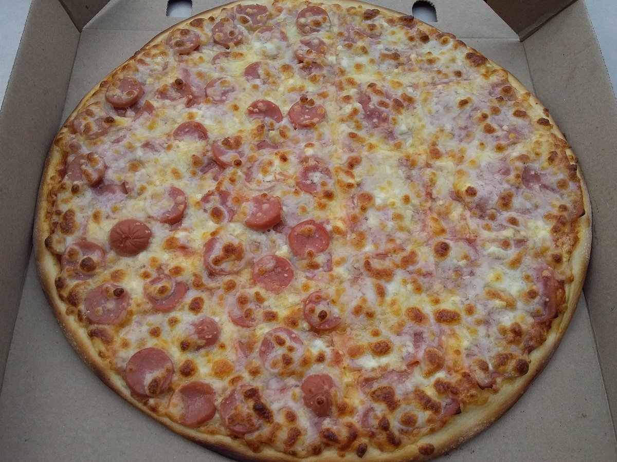 madeinpizza's tweet photo. Te platicamos que además de #Salchicha también tiene #Jamón, sólo que no se ve por tanto #Queso.
Sí Desde $118°° o la familiar para 4 personas a $179°°.
Pide tus #Pizzas llamando al 36346152 #Alitas, #Papas, #Spaghetti, #Nuggets, #PandeAjo y #Pizza, solo en #MadeinPizza. https://t.co/mdjR6JgrHH