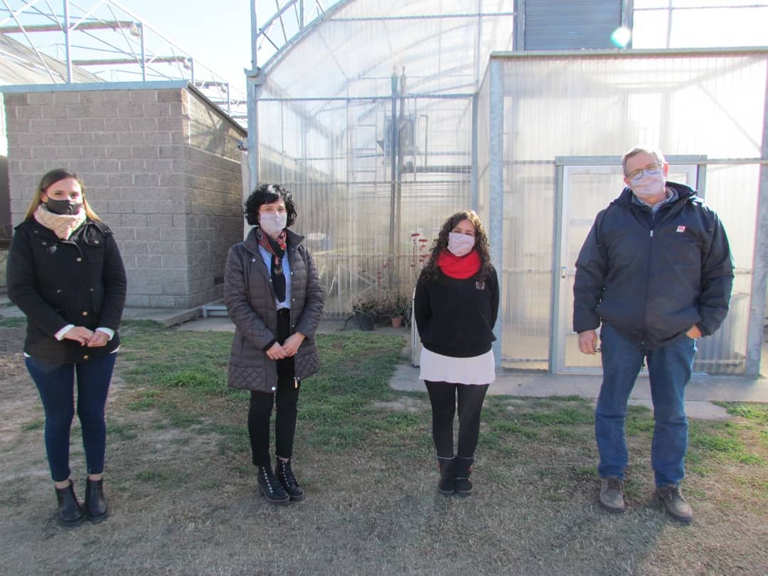 intaCIAP's tweet photo. 🥜¡Queremos compartir con ustedes excelentes noticias!🥜

🤝El #INTA, #CONICET Y LA FUNDACIÓN MANí ARGENTINO FIRMARON UN CONVENIO INÉDITO DE INVESTIGACIÓN Y DESARROLLO.

📸Sofía Flamarique, Cecilia Merino, Nacira Muñoz y Alejandro Rago.
@ar_cba @CeciliaMerino20 @sofiaflama
Hilo👇 https://t.co/LXUCoF8Z8e