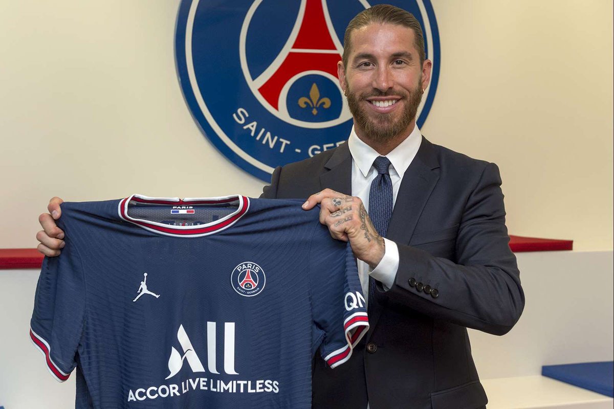 ActuFoot_'s tweet photo. ✅ Georginio Wijnaldum 🇳🇱
✅ Sergio Ramos 🇪🇦
✅ Achraf Hakimi 🇲🇦
✅ Gianluigi Donnarumma 🇮🇹
✅ Lionel Messi 🇦🇷

Le plus grand mercato de l’Histoire ? 🥵🔥 https://t.co/pNHeEaL80Q