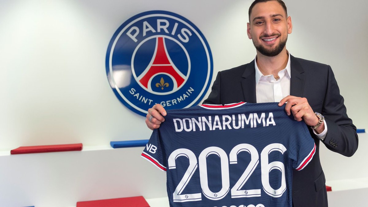 ActuFoot_'s tweet photo. ✅ Georginio Wijnaldum 🇳🇱
✅ Sergio Ramos 🇪🇦
✅ Achraf Hakimi 🇲🇦
✅ Gianluigi Donnarumma 🇮🇹
✅ Lionel Messi 🇦🇷

Le plus grand mercato de l’Histoire ? 🥵🔥 https://t.co/pNHeEaL80Q