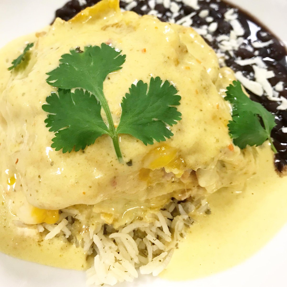 SatelliteATX's tweet image. TexMex Tuesday Yall
Stacked Smoked Chicken Enchiladas &amp;amp; $2 off Margaritas until 6:30! Yum Yum come getcha some! 😋
512-288-9994 for reservations or SatelliteATX.com to order online &amp;amp; pick it up #curbside. #satelliteatx #texmextuesday