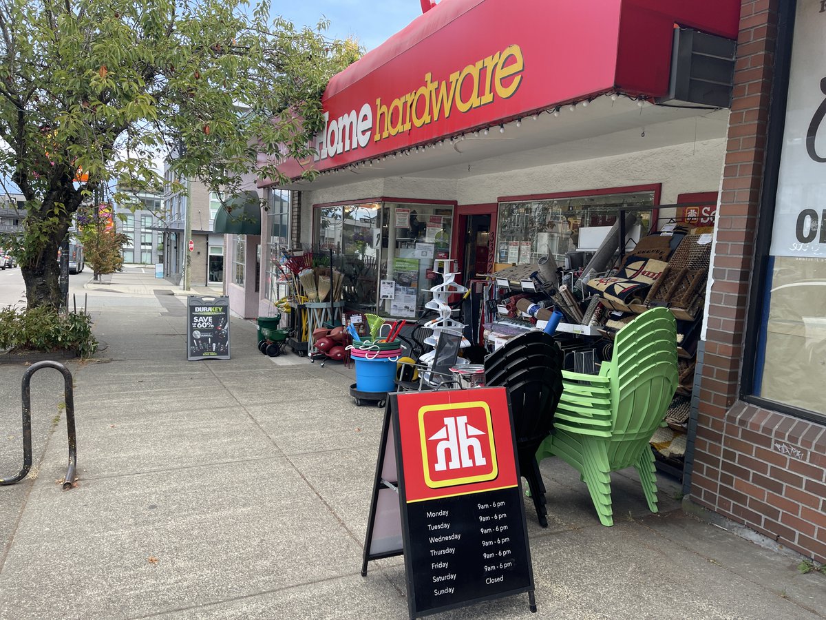 DunbarLifeMag's tweet photo. Blight's Home Hardware has air conditioners. Just saying. #dunbarlife #blightshomehardware #airconditioner #hardwarestore #shopdunbar https://t.co/FWrh2ZKqHp