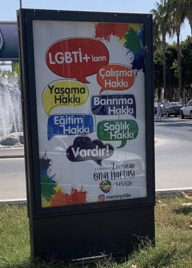 Ailelere büyük görev düşüyor..
Çocuklarınıza sahip çıkın, CHP'den koruyun, hatta kendinizi de koruyun, sonra ben legebeti neydi bilmiyorum demeyin.

İşte CHP'li Mersin belediyesinin afişleri.