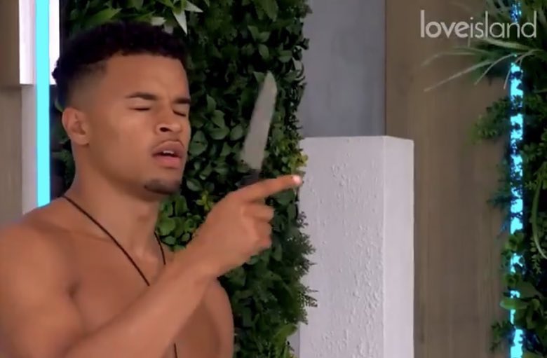pickletweets2's tweet image. I miss the segment where a few boys would go to the shop to buy ingredients for dinner. A fun twist would be Toby doing it alone with no instructions  #LoveIsland