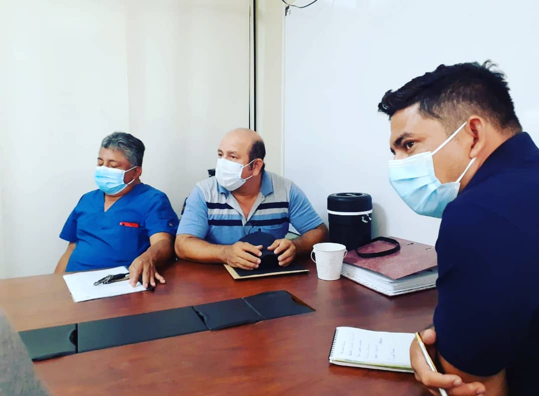 SindicatoUG's tweet photo. Hoy se realizo una fructífera reunión con el área de Procuraduria Sindica encabezada por el Abg. Walter Gonzales, en la cual se trató el tema del Tercer Contrato Colectivo, estableciendo acuerdos y mejoras para la viabilidad del proyecto en beneficio de todos los servidores. 🤜🏾🤛🏾 https://t.co/ukThjClaRf