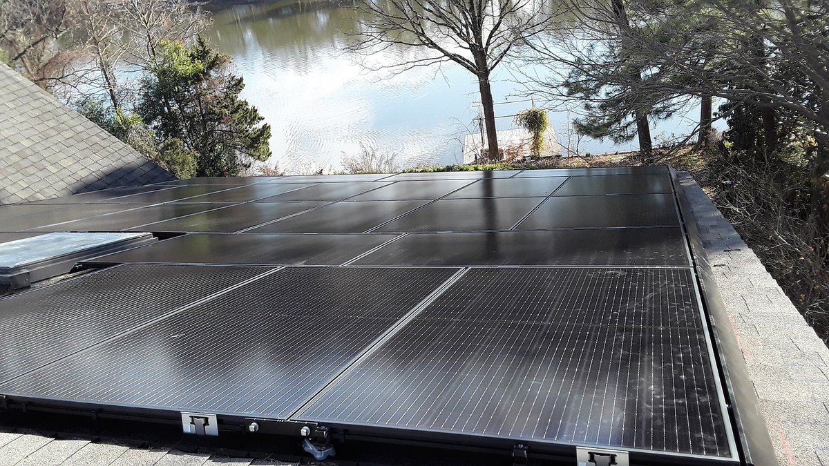 sealsolar's tweet photo. This week is especially hot which means high electric bills are right around the corner!
Find out just how much you can save with solar by visiting https://t.co/ndsQw1lMqp today!
#GoSolar #ArkansasSolar https://t.co/VX22MxVlJs