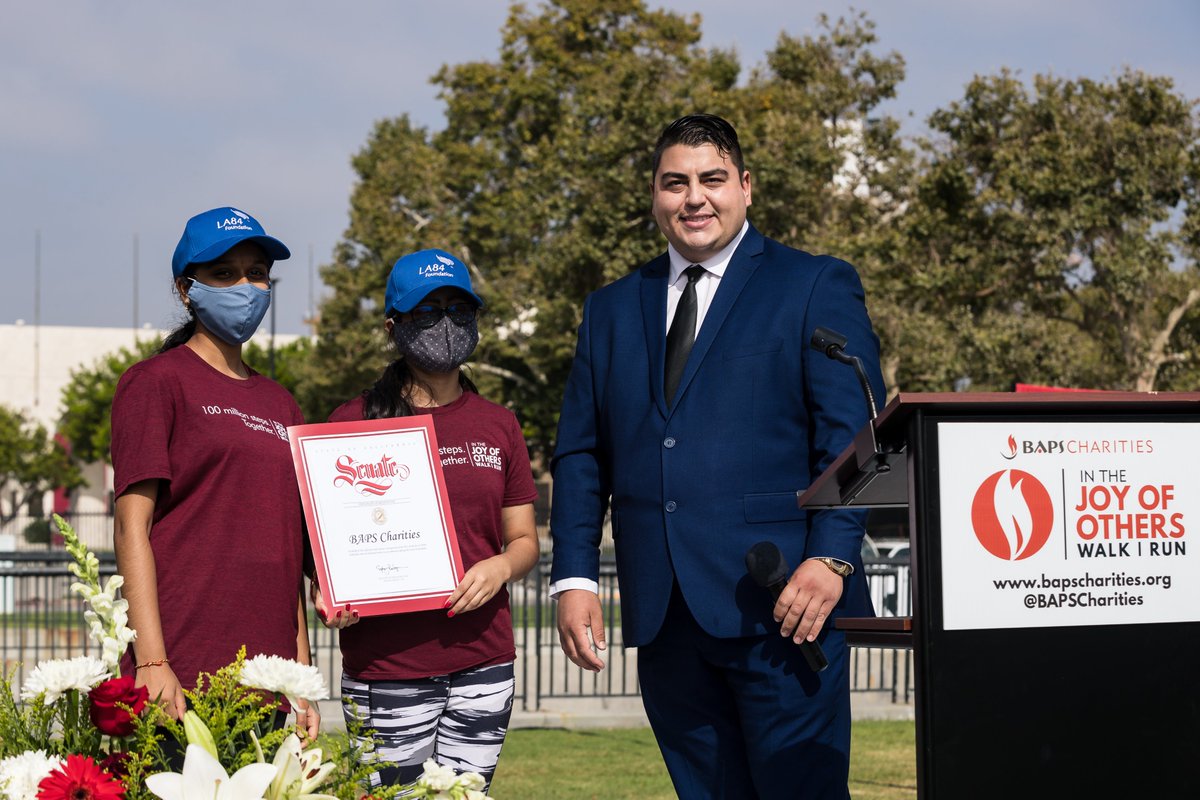 bapslosangeles's tweet photo. The #JoyOfOthersWalk, supporting @susangkomen & @PlayEquityFund received immense support from our local elected officials. @BAPSCharities was proud to welcome staff from the offices of Sup. @hildasolis, Sup. @hollyjmitchell, Sen. @sydneykamlager, and Asm. @jonessawyerad59. https://t.co/taebBHA6di