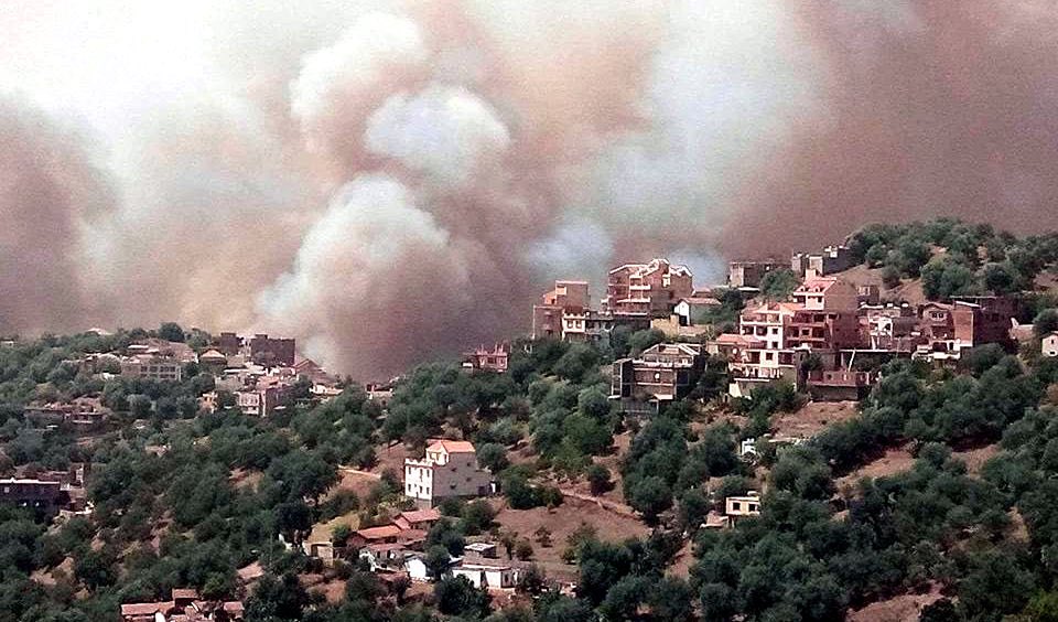 IshaqChebli's tweet photo. Allah yjib el kheir pour mon pays. 
#PrayForAlgeria https://t.co/qx8wmjBUCq