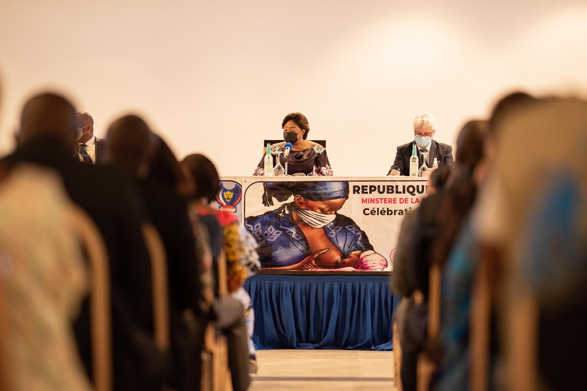DeniseNyakeru's tweet photo. «Pour prévenir la #malnutrition, donnons strictement le lait maternel sans eau à nos enfants, de la naissance jusqu’à l’âge de 6 mois». Tel a été mon message adressé aux femmes congolaises lors de la cérémonie de lancement de la semaine internationale de l’allaitement maternel. https://t.co/Xbdkx9vXBm