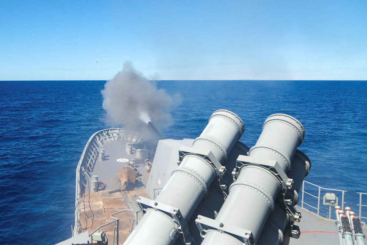 Australian_Navy's tweet photo. #HMASBallarat fires her main five-inch gun during the US-led #LargeScaleGlobalExercise2021 in the Western Pacific. π₯ @INDOPACOM
πΈ LSIS Ernesto Sanchez #YourADF #LSGE21 https://t.co/dm0hA3klUU