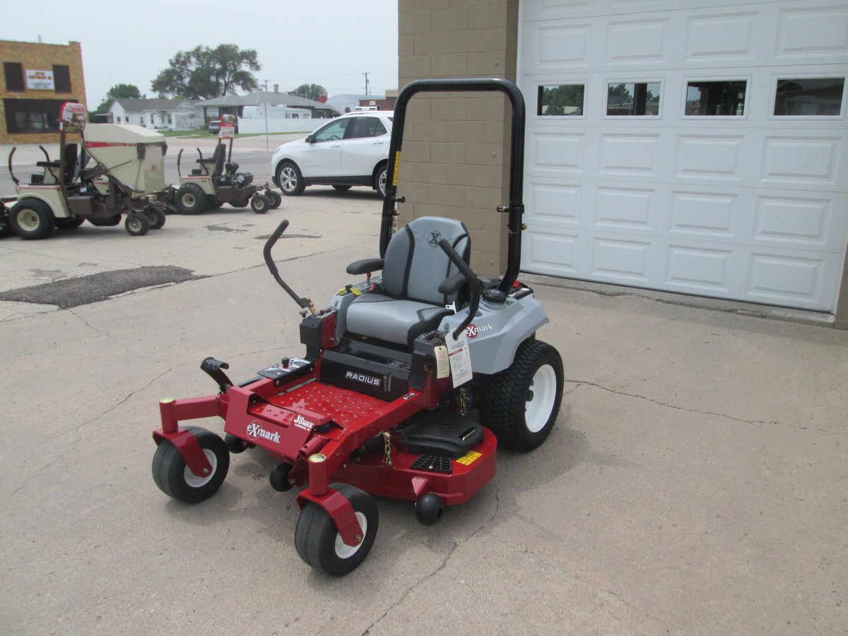 AutomotiveJones's tweet photo. Looking to upgrade your lawnmower? 

We can help with that. 

Check out this 2021 Exmark Radius E-Series mower. It features a 48-inch deck, 24.5 HP Exmark Engine, and mowing speeds up to 8 mph! 

Sale price: $5,099 https://t.co/iLWr2jWjlD