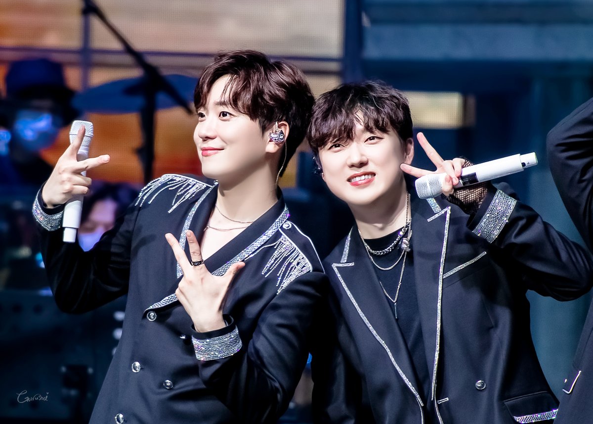 gurumi_photos's tweet photo. 2021.07.17. The Forestella 성남콘서트 토요일
#포레스텔라 #Forestella 
#고우림 #강형호 #조민규 #배두훈

✌️✌️❤️💖 https://t.co/tThSUb7GGl