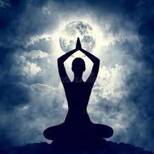 Let us walk you through the basics in our new mindful guide on how to meditate.please check out the link in my bio 🙏