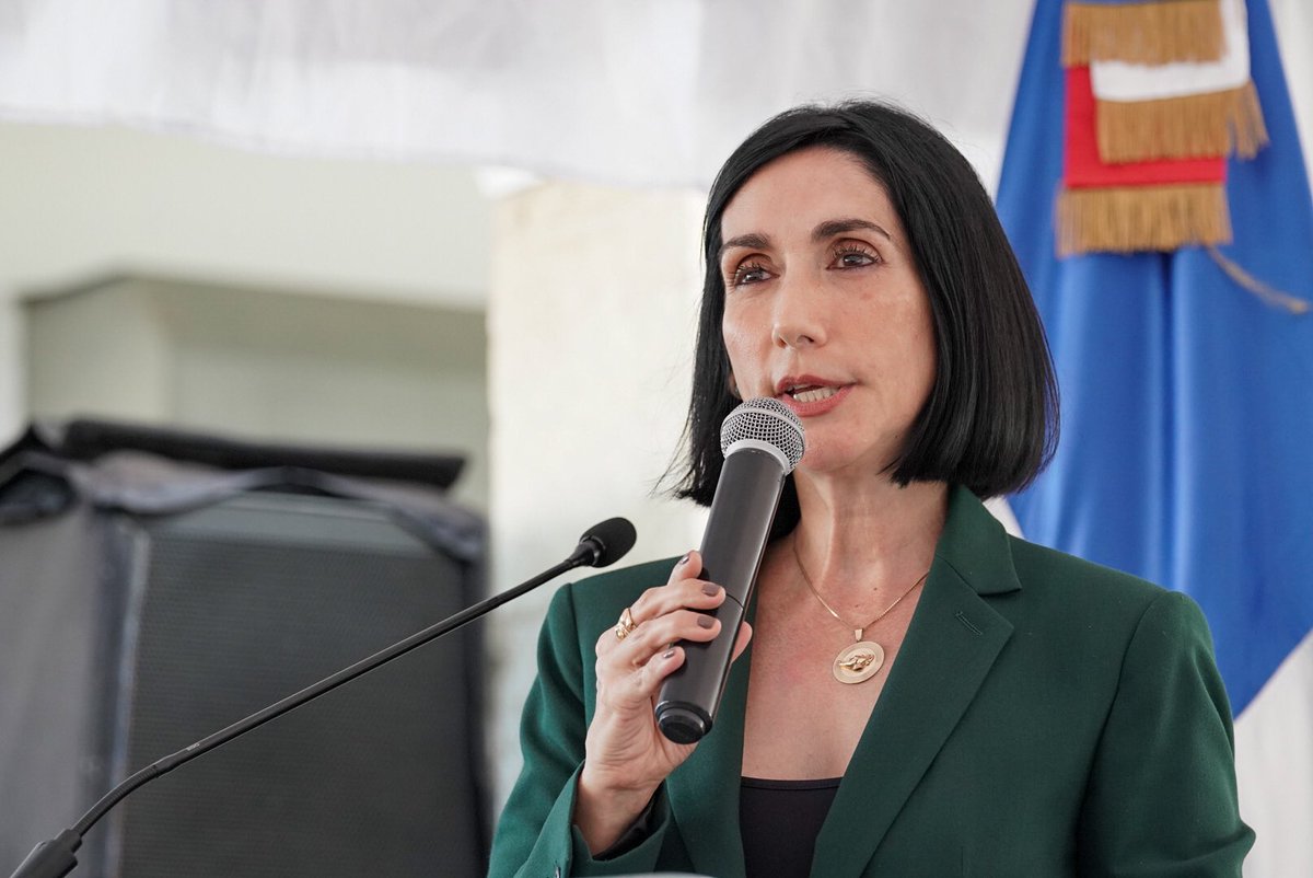 raquelarbaje's tweet photo. Los derechos de la mujer y de la niña deben ser protegidos. Las dos nuevas oficinas del @MMujerRD abiertas hoy en SPM, les brindarán a ellas y a la familia formación, asistencia, terapia psicológica y asesoría legal. https://t.co/jQp6Y498wB