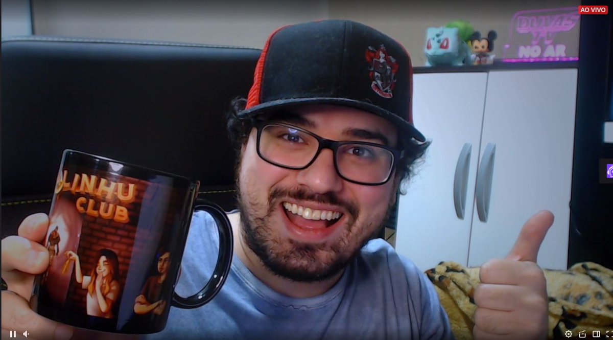 badalinhu's tweet photo. Mais um campeão ganhador da caneca do badalo! 
Seja sub por 7,90 e esteja apto ao sorteio xD https://t.co/QYGyBFZuS8
