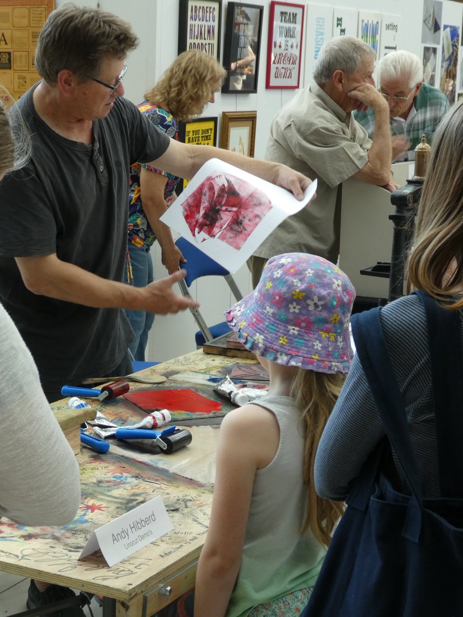 ttpABF's tweet photo. Celebrating ten years of #ttp with the work of book artists, printmakers and designers’ Caroline Hack, Andy Hibbard and students from Art Pocket #ttp2017
#bookarts #norwichprintmuseum #anthology #print https://t.co/ezDTSPfOZL