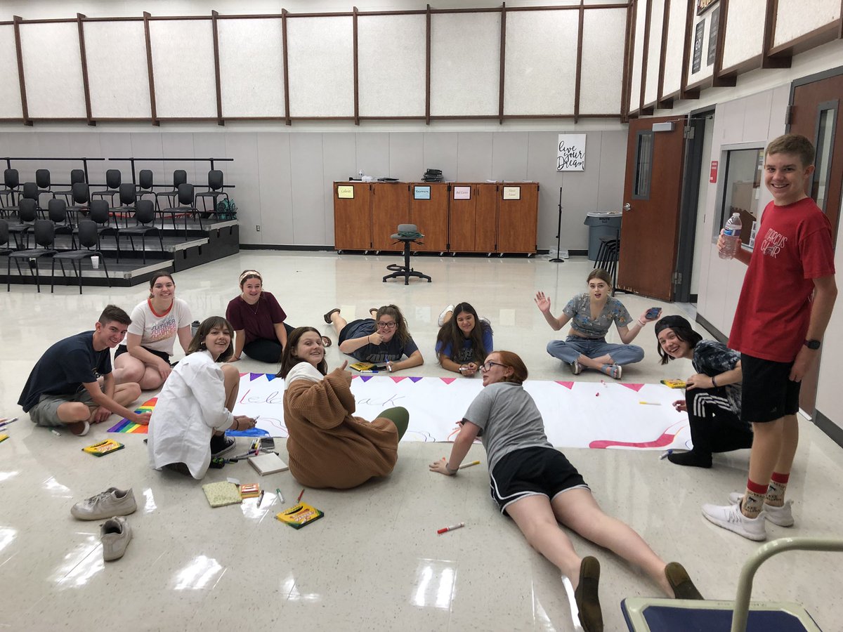 MarcusChoir's tweet photo. Thankful for our amazing officers for all their help setting up the room today! So excited to welcome our One Family back into the choir room tomorrow! ❤️🎶 @Marcus_HS https://t.co/tFOeBXbJlz