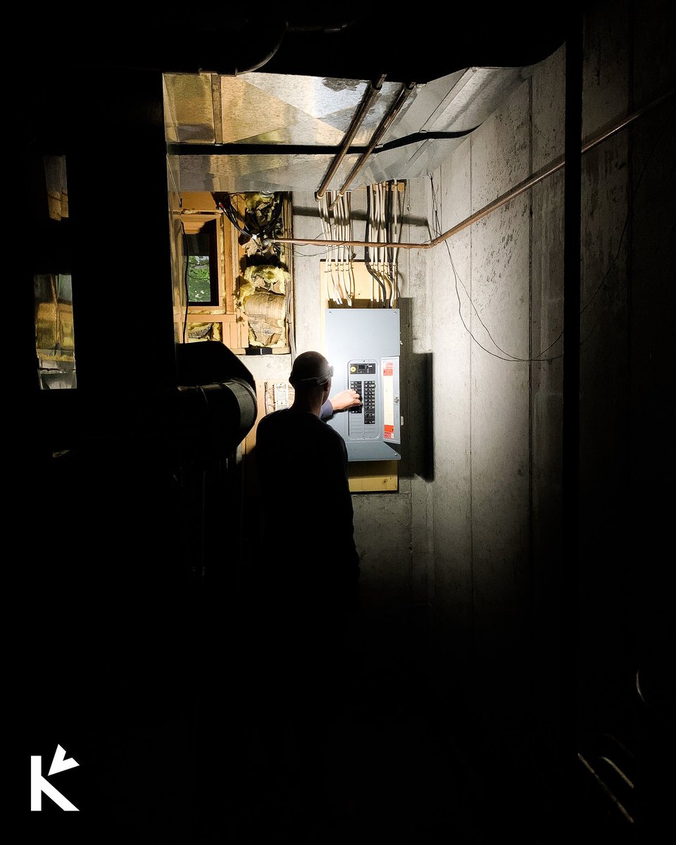 kawachusa's tweet photo. No power, no problem. That is, in fact, if you have Kawach's K-1110 Area Illumination Headlamp to help, operating on three standard, or rechargeable, AAA batteries for #LongLastingPower 💥
Shoppable link in bio.
#Kawach #Headlamp #LedFlashLights #Emergencies #PowerOutage #Storm https://t.co/dEisL8w3qR