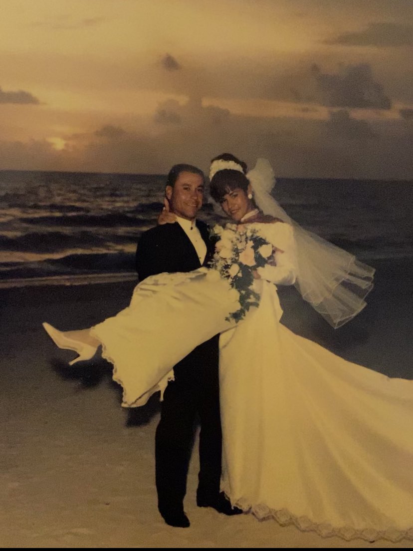 lisajinnaples's tweet photo. Happy 25th Anniversary to my amazing husband,friend,and partner in this journey of life &amp; marriage.We’ve been blessed to build a beautiful life together filled with love &amp; family.Can’t wait to see what the next 25 have in store! Love you immensely!❤️❤️❤️ https://t.co/Pn3PUJddKT