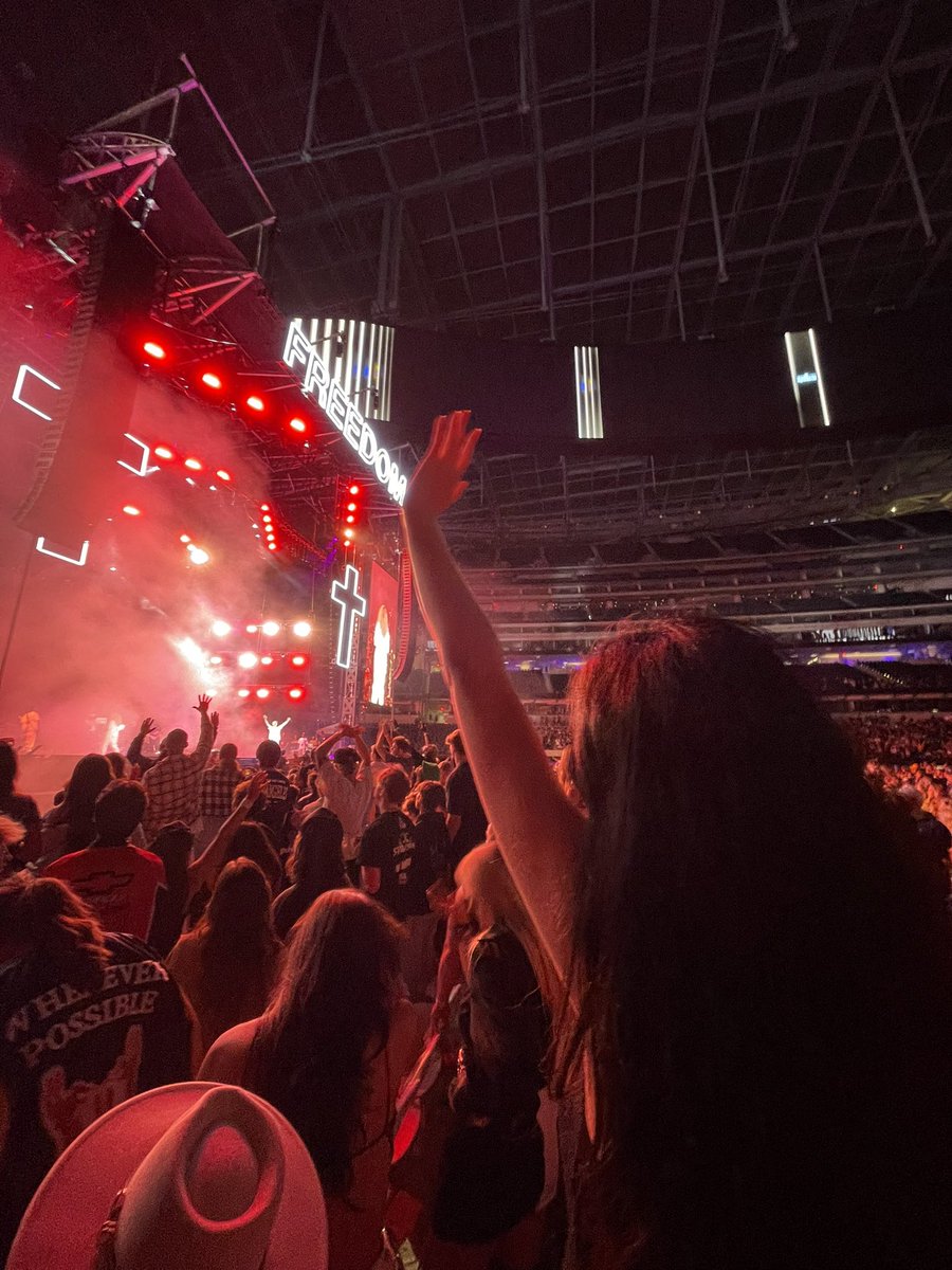 dieforjus's tweet image. I STILL CANT BELIEVE THIS HAPPENED @justinbieber ILY