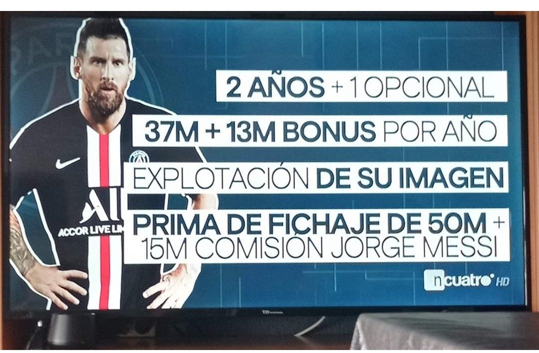 eljuligarcia's tweet photo. @totalBarca El futbol del pueblo decían: ME$$I ME$$I ME$$I #MessiTraidor https://t.co/2AonXPjVPQ