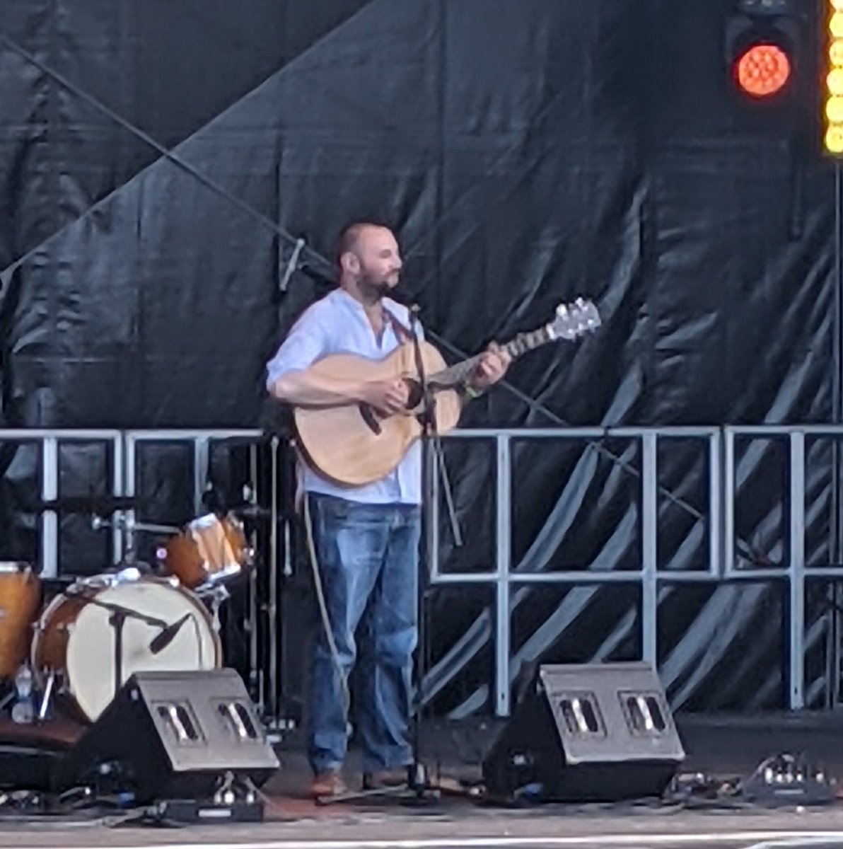 eFolkie1's tweet photo. Lovely afternoon at Broadstairs @FolkWeek enjoying @BrownBootsMusic, @MrNickyHart and @greendieselfolk. Well done everyone for getting live music back on https://t.co/oV0jLL3lQ9
