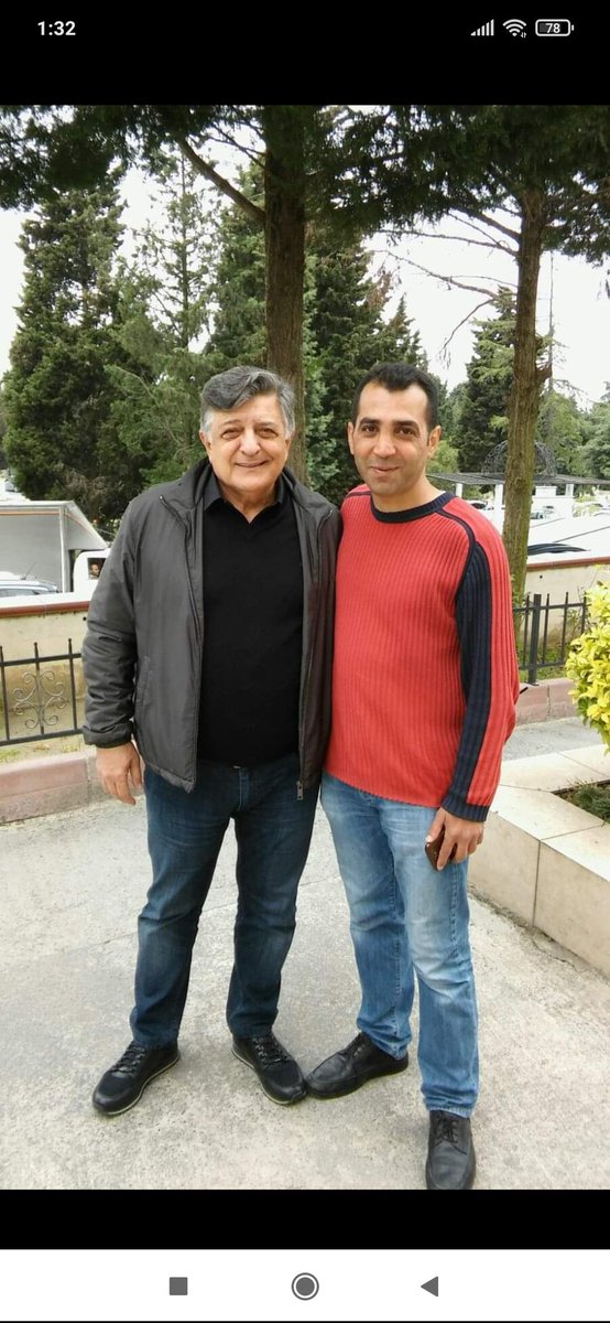 Dogus007's tweet photo. #SonSayfa Beşiktaş taraftarıyım yılmaz hocayı çok seviyorum hangi takımı çalıştırırsa bütün maçlarını sanki kendi takımımmış gibi destekliyorum herkese selamlar iyi yayınlar dip not. Zincirlikuyu cami https://t.co/UZHRIfLm7o