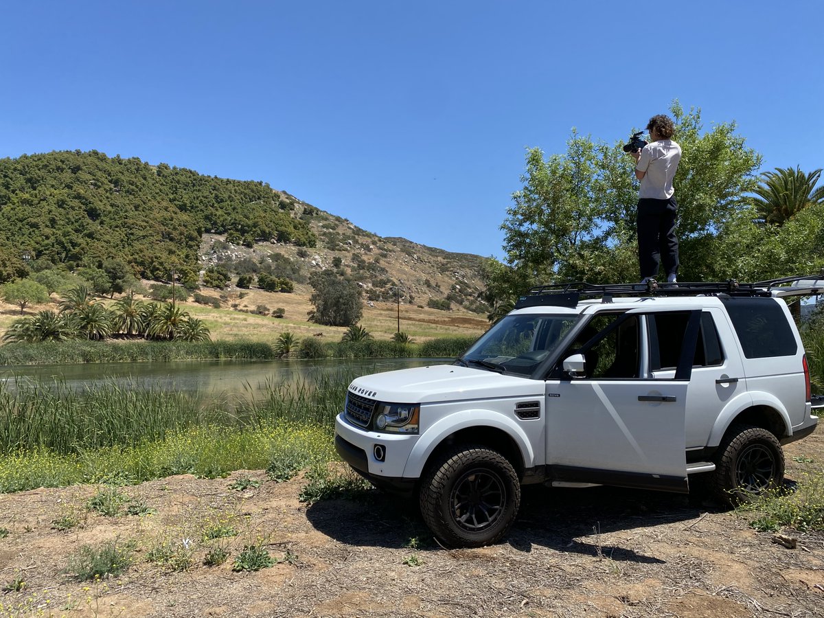 TheLandExperts's tweet image. Sometimes you have to be creative to get the shot! 
#Videowork #inthewild #landrover #thelandexperts @CBRE