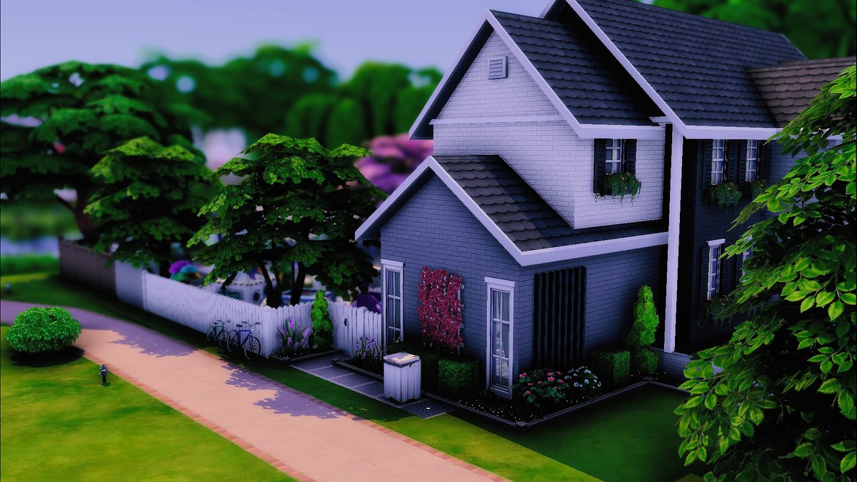 lukewalegames's tweet photo. "willow creek family home" is now up on the gallery :)
4 bedrooms, 3 bathrooms, 40x30 lot size

id: itslukewale

#thesims4 #showusyourbuilds #ts4 #sims https://t.co/5B9B9qzTB7