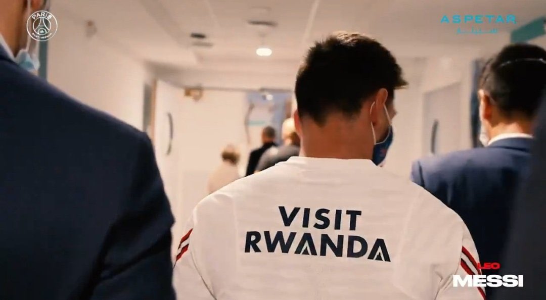 NyanjobeEmmy's tweet photo. Welcome Messi 
#VisitRwanda  ✊🏽 🇷🇼 https://t.co/G3H9BJvCa8