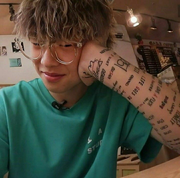hauntdprglitter's tweet photo. @moreisland idk where to post💔
Special MEGA Happy Birthday #AshIsland🧁 out of this world beauty + a smile Melting my world--mere FOOTNOTES to your ambitious, Fiery Artistry💙🔥 i love all that you are!! ALWAYS
#YoonJinyoung #Clloud
#HappyASHISLANDDay
#윤진영_생일축하해
#OurRockstarASHDay https://t.co/TXdaEEFngx