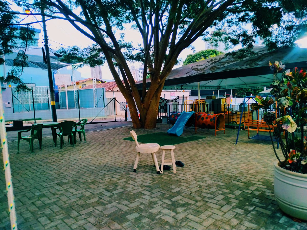 feiradasminas's tweet image. NOVO LOCAL FEIRA DAS MINAS

🔸SERENDIPITY - T-3 St Bueno 
🔸Grande e espaçoso
🔸Tem como dar espaço entre as mesas
🔸Mini parquinho pra crianças 
🔸Mini palco para atração musical
🔸Bastante opção de comidas
🔸Mais seguro
🔸Mais lugar para estacionar