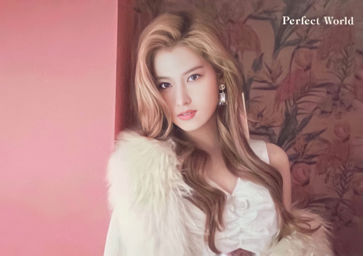 twice perfect world TWICE SANA サナ PerfectWorld 缶バッチ サナ