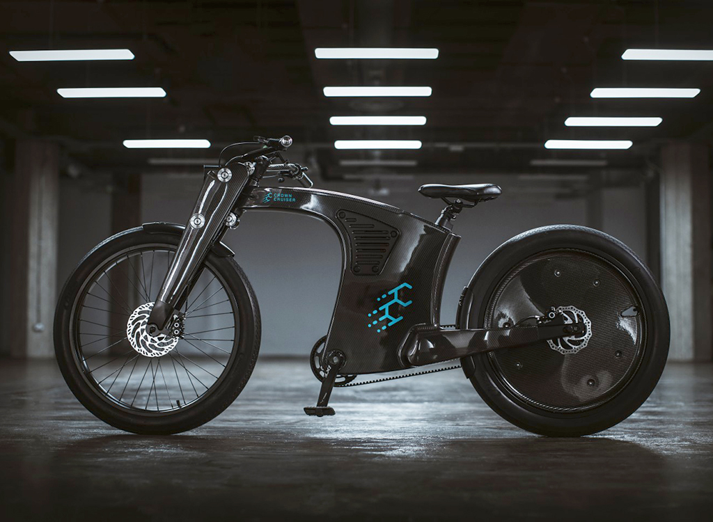 dorfman_baruch's tweet photo. The UK's Crown Cruiser launching a retro-futuristic smart #eBike 250W (25 km/h) or 750W that rocks a head-turning carbon-fiber monocoque frame https://t.co/q4xQzujPzO https://t.co/CXGnSTGY5D